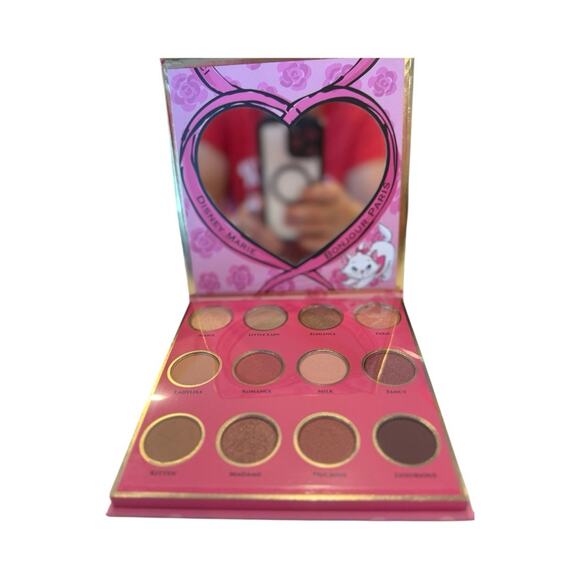 Disney Aristocats Marie Pink Eyeshadow Palette - Picture 2 of 5